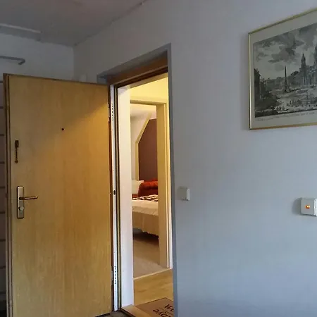Апартаменты City 3te Etage - Zentral In Der Dresdner Neustadt Louisenstrasse *
